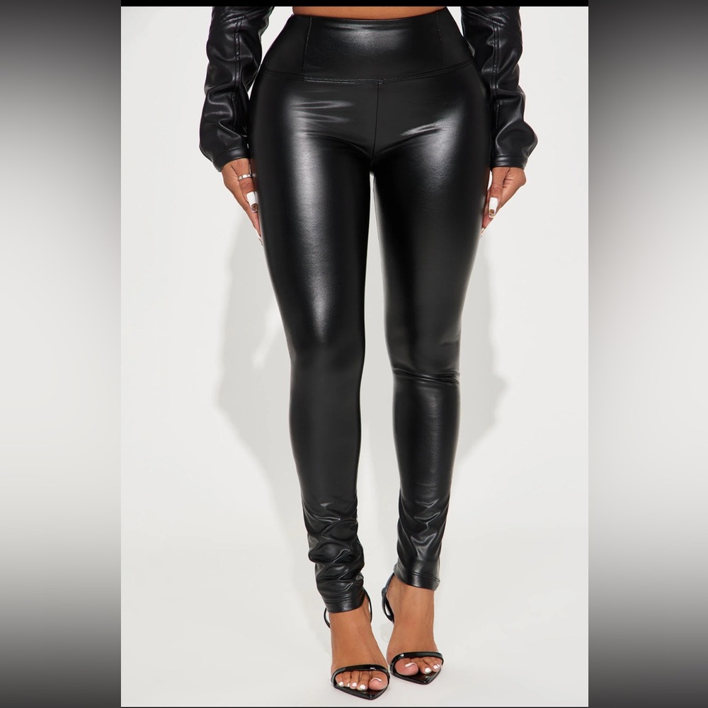 FASHION NOVA  Faux Leather Tummy Tuck Leggings - Black